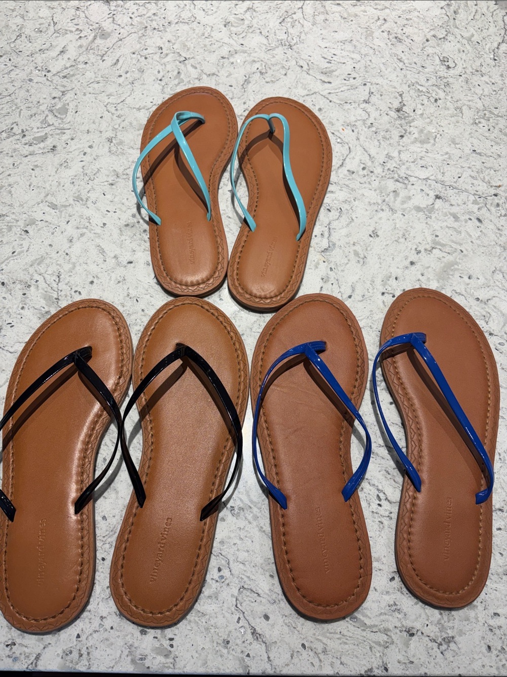 Vineyard Vines patent leather flip-flops